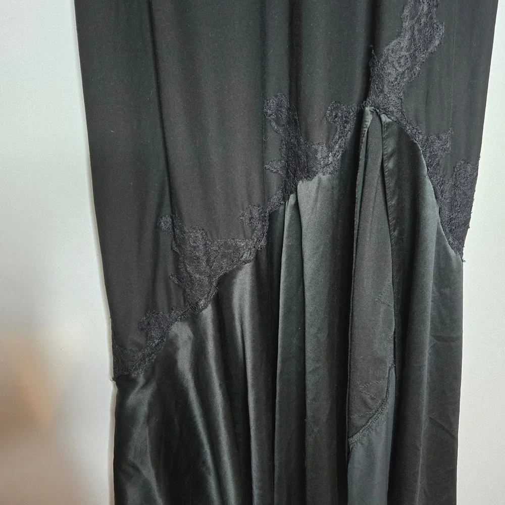 Soma Black Red Lace Maxi Slip Dress Gothic Vampy Asymmetric Hem Nightgown Medium